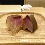鮨 鈴木 - 鯖の棒寿司、作りたて