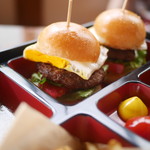 スラムス バーガー ハウス