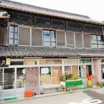 須崎食料品店 - 外観。