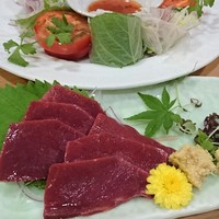馬春楼 北新地総本店 - ハート刺し、生春巻きとフルーツトマトのサラダ