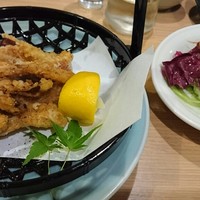 馬春楼 北新地総本店 - 桜モツ唐揚げ、桜肉ユッケ
