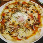 ガーデン＆クラフツ カフェ - ('11/3)ピッツァはとにかく大きいです