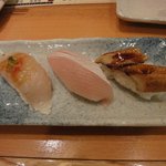 さかなやのmaru寿司 - (左から) さぬきでんぷく、はまち、焼き穴子