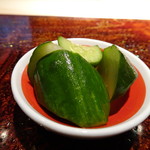 菊鮨 - ◆箸休めの胡瓜。