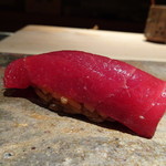 菊鮨 - ◆づけ（大間）・・見るからにキレイな赤身です。もちろん美味しい。