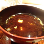 菊鮨 - ◆赤だし・・お豆腐とワカメ入り。