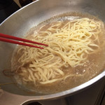 琉球ぱいなっぷるポークしゃぶしゃぶ ゆんたく×白金肉 PLATINUM MEAT 朋 - 