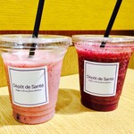 デポ デ サンテ - 「ピーチフレッシュ」540円と「巨峰ベリーフレッシュ」540円