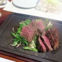 金舌 白金 - 熟成赤身、A5宮崎牛食べ比べ