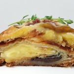 パンドール - 【2017.09】いちぢくとショコラのクロワッサンダマンド(カット断面)