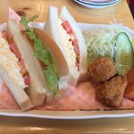 Kohido Koro Komeda Kohiten Nagasaki Tokitsuten - たまとまレタスサンド