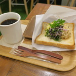 トリプル アール - 2マッシュサンド（レモンチキンタジン＆アンチョビエッグ）＆コーヒー