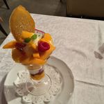 資生堂パーラー - 沖縄県 八重山諸島産 アップルマンゴーのパフェ