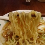 日高屋 - 麺アップ