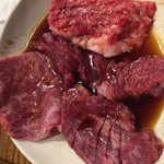仙台牛焼肉　と文字 - 特選赤味、牛ハラミ、特選カルビ、中落ちカルビ