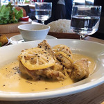 NAAK CAFE  - 本日のランチより  とりのレモンクリーム煮
サラダ、スープ、デザート、飲み物付きで1000円