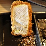 とんかつ 都 - 、最適な脂分だけ残しています