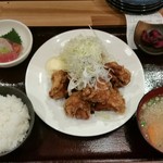 Sakanaya Aoji - 富山ブラック唐揚げ定食、８８０円。