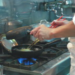 ｓｕｓｈｉ ｄｉｎｉｎｇ 鸞 - マスター調理中