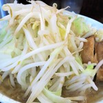 ラーメン二郎 - 野菜増し