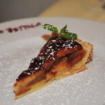 ラ・ベットラ・ダ・オチアイ - 本日のタルト(リンゴのタルト)