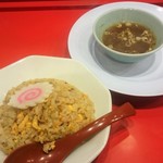 清六屋 - 特製チャーハン600円