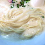 中華蕎麦 葛 - 出し蕎麦（麺のアップ）