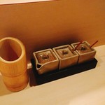 焼鳥 おみ乃 - 卓上