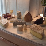 ドミニク・ブシェ トーキョー - チーズ