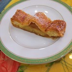 カフェドマイセン - リンゴとサツマイモのパイ