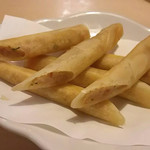 台湾料理 百味鮮 - バリエビ春巻☆  480円(税抜)