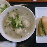ベトナムレストラン ノンラー - 鶏肉のフォーとバインミーのセット