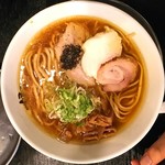 伊駄天 - トリュフラーメン醤油