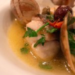 バカリ ダ ポルタ ポルテーゼ - 白身魚のアクアパッツア