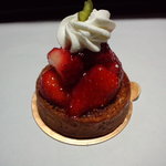 Patisserie Ravi,e relier - タルト・フレーズ