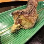 懐石料理 はし本 - 子持ち鮎　断面写真　卵がびっしり入っている！
