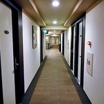 HOTEL ROUTE INN - 本館７階の廊下