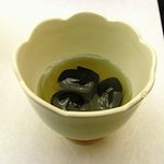 やま中・本店　鮨と日本料理　 - 黒豆の煮込は、女性限定で