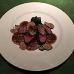 ワインレストラン ドミナス - 和牛コサンカクのステーキ　フレッシュトリュフ添え