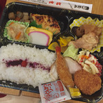 お弁当の紅雀 - 幕の内弁当
            170805 12:46