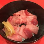 龍文支店 - マグロ丼