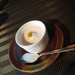 四季茶房八夢 - 桃のプリン