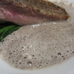 ア・ニュ ルトゥルヴェ・ヴー - 真鯛のポワレ　キノコソースＵＰ２