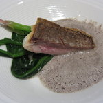 ア・ニュ ルトゥルヴェ・ヴー - 真鯛のポワレ　キノコソース