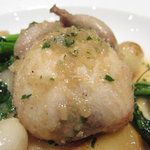 ア・ニュ ルトゥルヴェ・ヴー - ウズラのロースト　アンチョビとケッパーのソースＵＰ