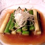 きはるの胡麻鯖や - アスパラガスの酒盗炒め