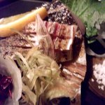 きはるの胡麻鯖や - 炙り鯖刺しアップ