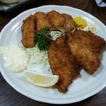 洋食いしだ - 烏賊フライ、鯵フライ盛り合わせ