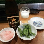 竹鮨 - 瓶ビールと、お通しは枝豆