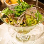 俺のフレンチ・イタリアン - アボカドとマグロのカクテル